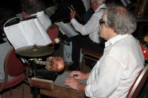 Rob Bakker, washboard Limehouse Jazzband