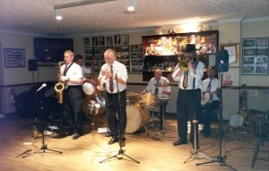 Sarah Spencer’s Transatlantic Jazz Band at Farnborough Jazz Club on 12th August 2014. Photo by Steve Moyse