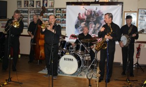 Tony Pitt's All Stars play for Keith's Special birthday at Farnborough Jazz Club, 14 August 2015. Photo by Mike Witt.