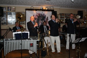 Mardi Gras JazzBand play at Farnborough Jazz Club (Kent) on 19th February 2016. (LtoR) Marc Easener (d.bass &sousaphone), John Ellmer (clarinet), Paul Baker (drums), Leigh Henson (trumpet), Tim Huskisson (piano) and Rob Pearce (trombone &band leader). Photo by Mike Witt.